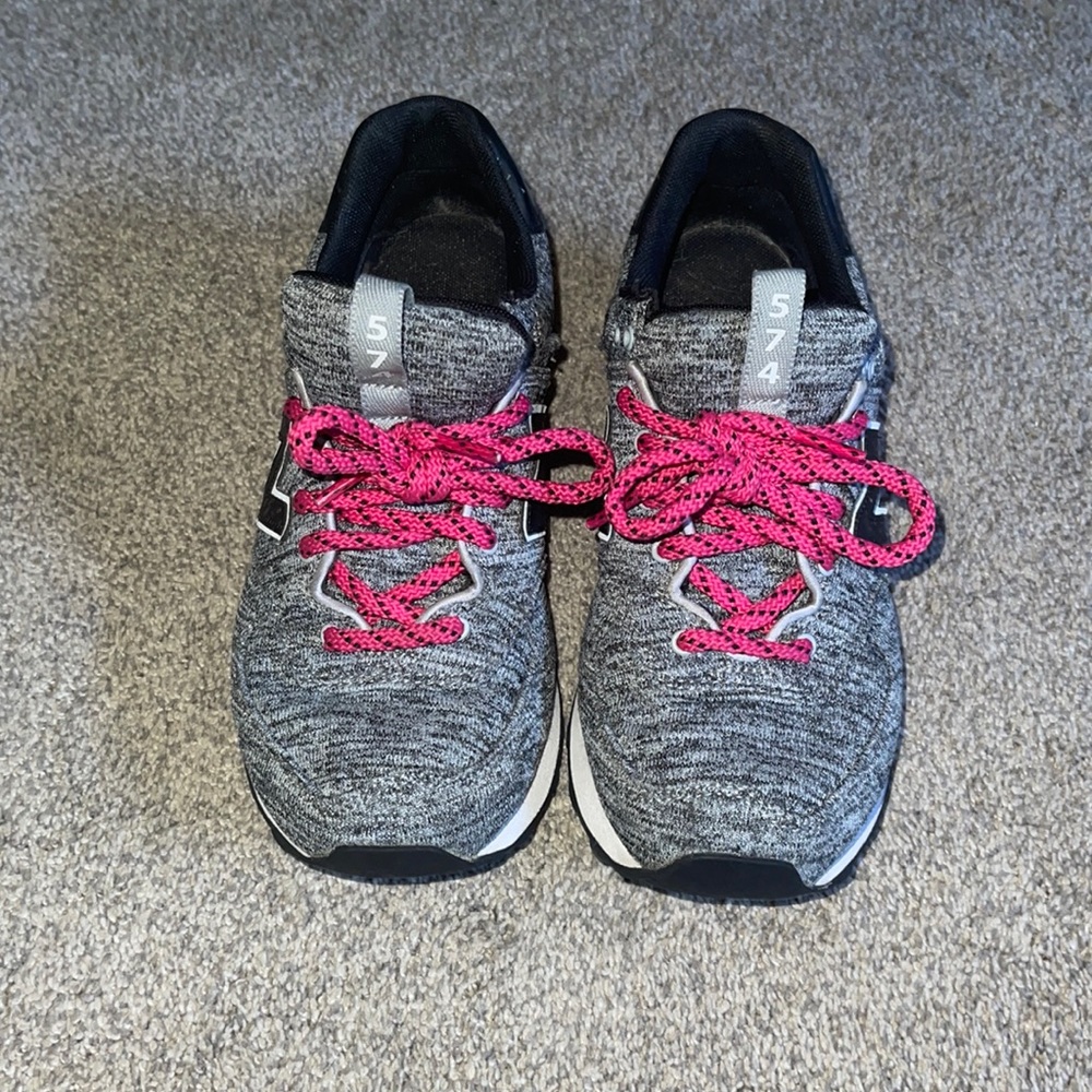 NEW BALANCE 574 women’s size 7